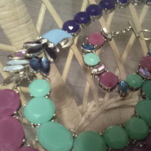 Chloe and Isabel parrot necklace set